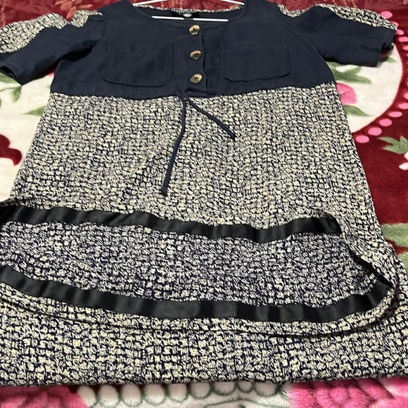 Dress - Picture 8 of 9